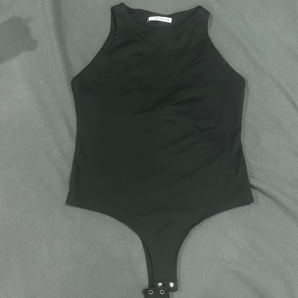 ReoRia Classic Black Sleeveless Bodysuit